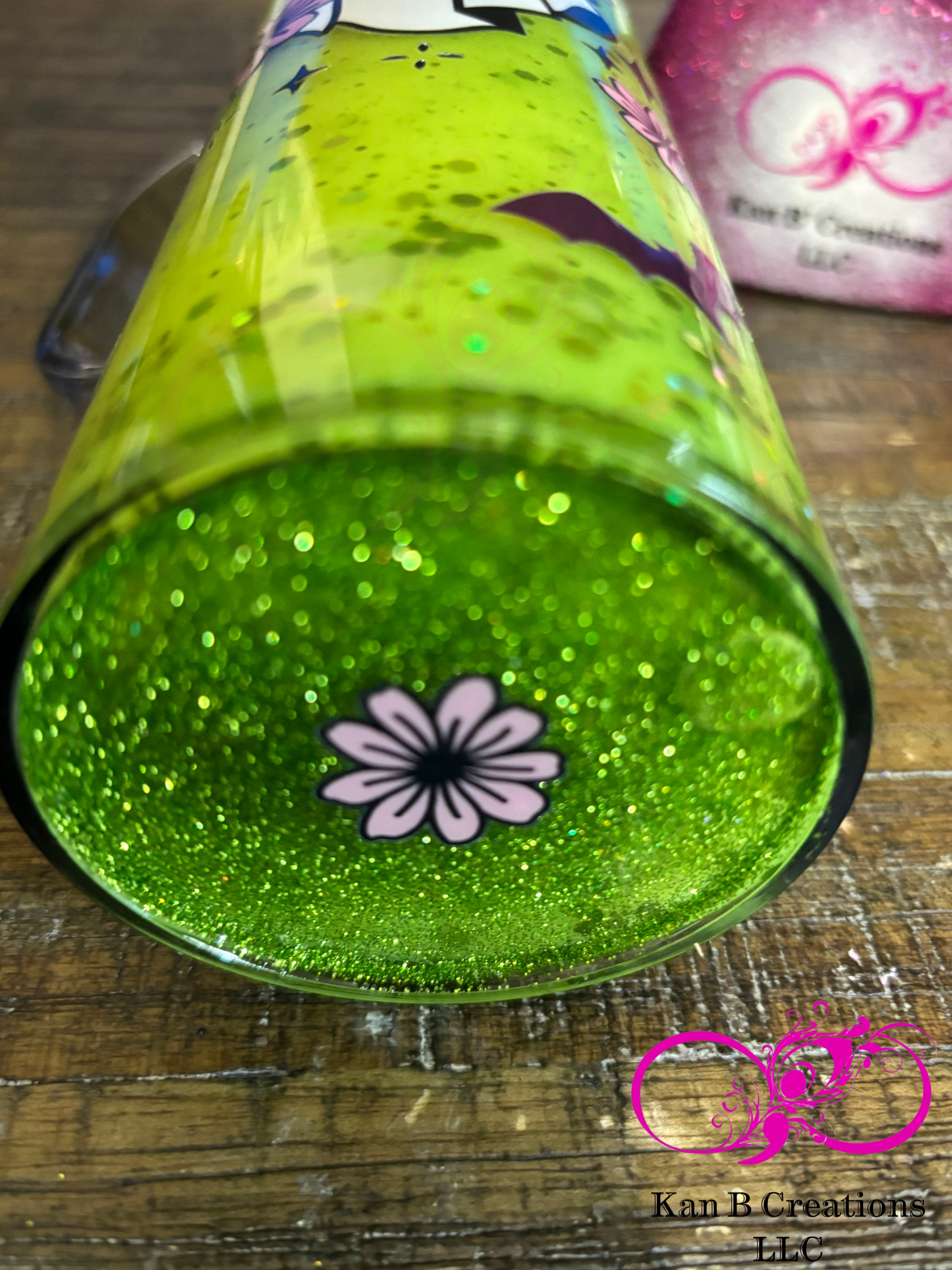 Ghosty 20 oz Handled Snow globe Tumbler